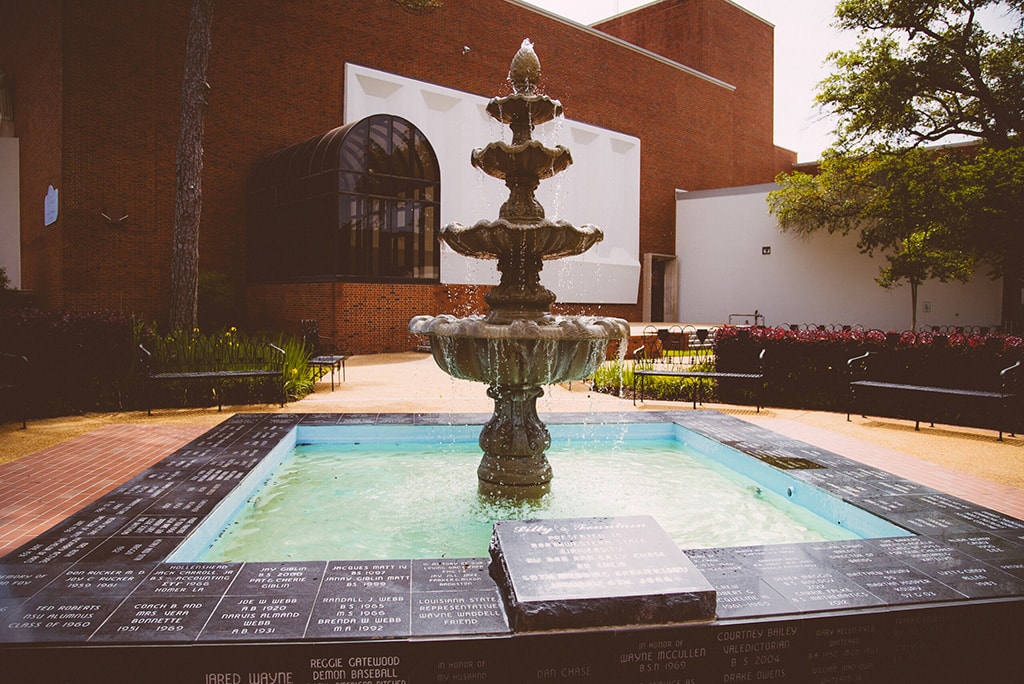 Alumni Courtyard at NSU in 2016