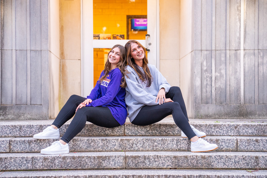 NSU Nursing students pose outside of Fournet Hall