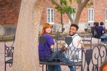2 NSU students outside of Russell Hall