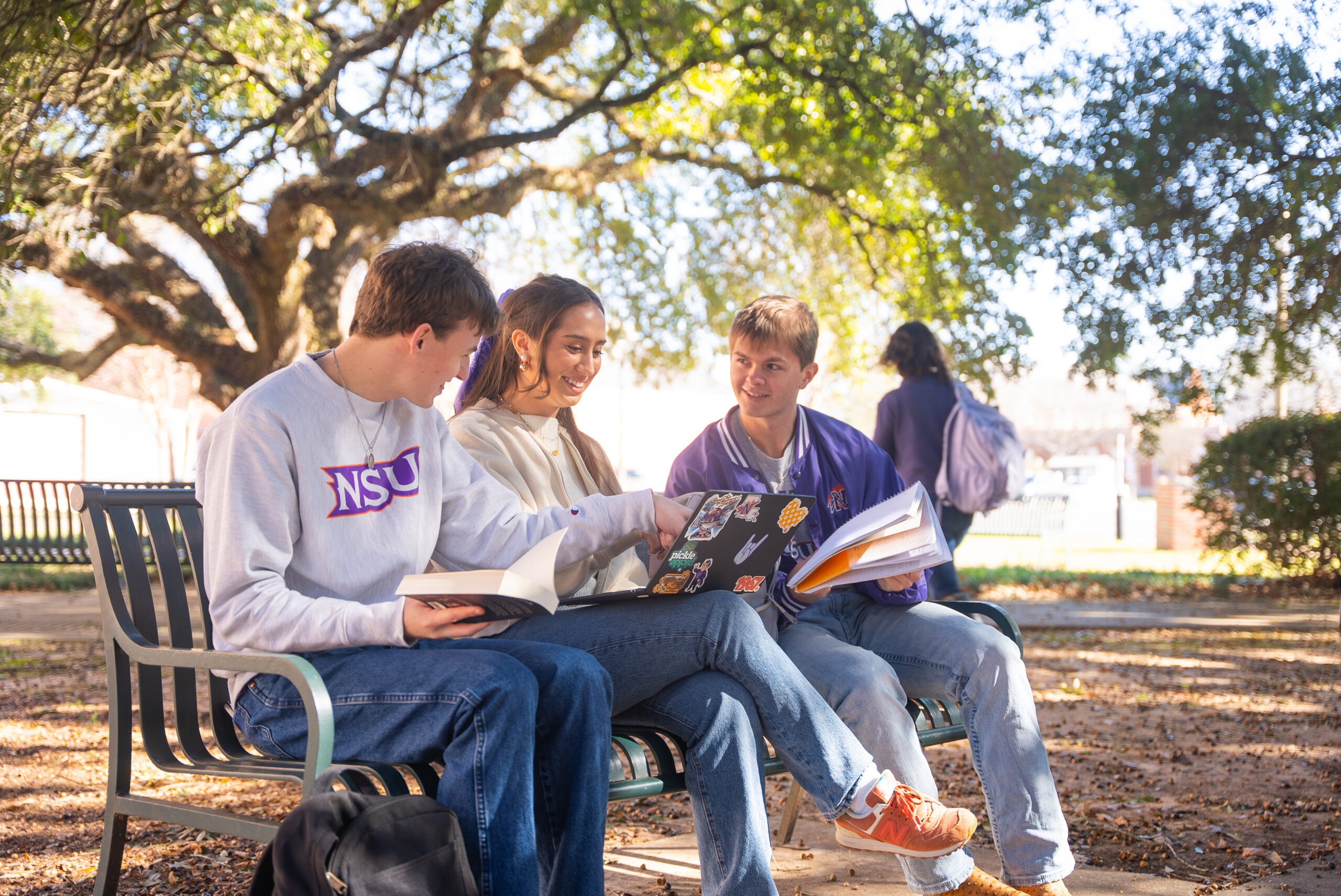 NSU students work together in the courtyard