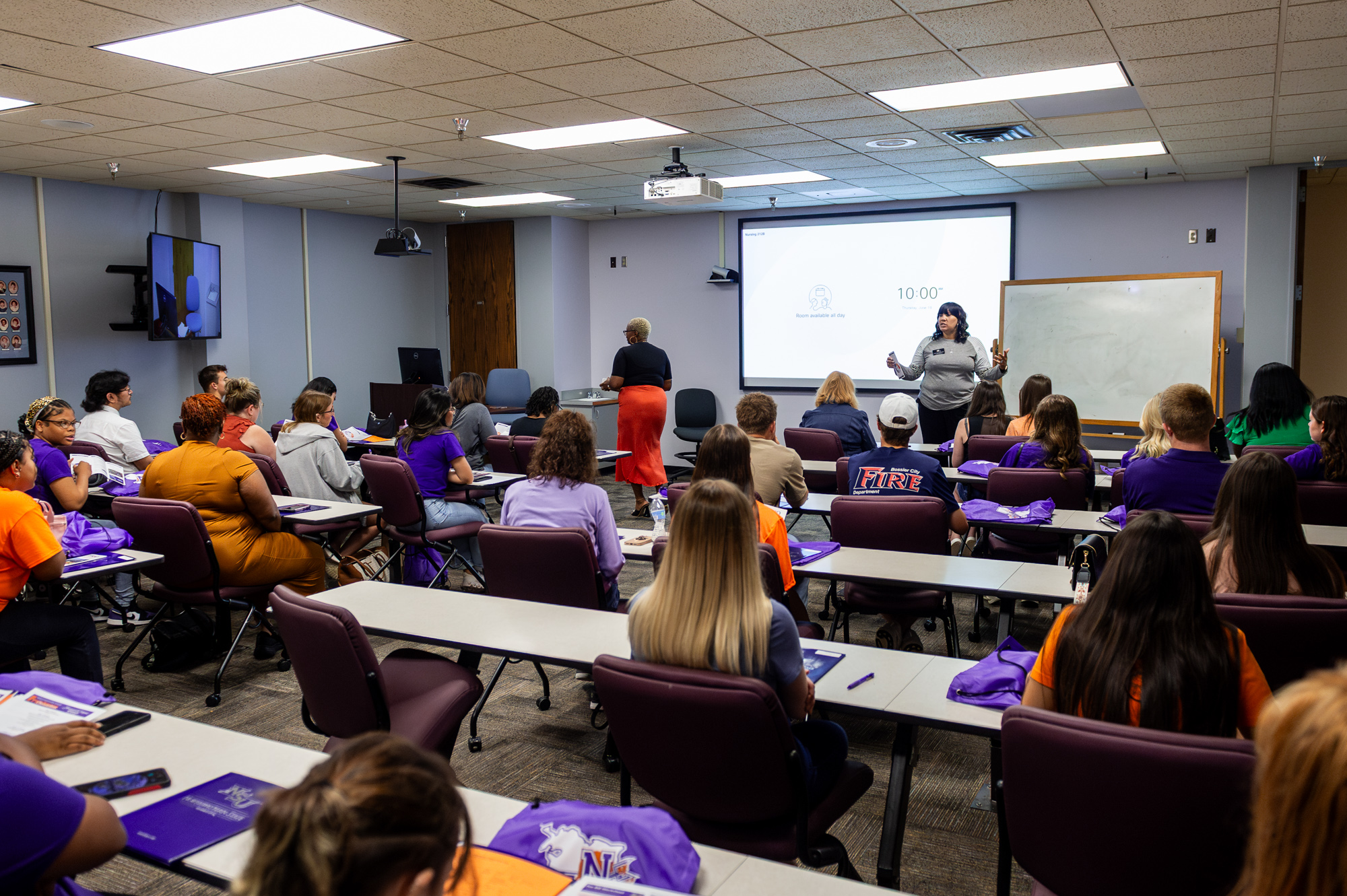 students on shreveport campus