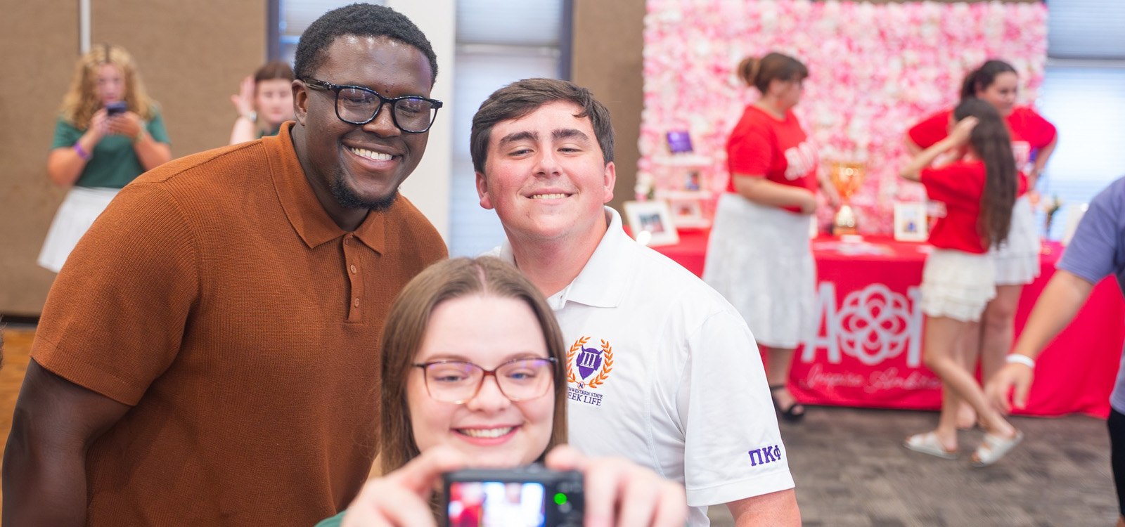 NSU students at organizational browse during first week on campus.