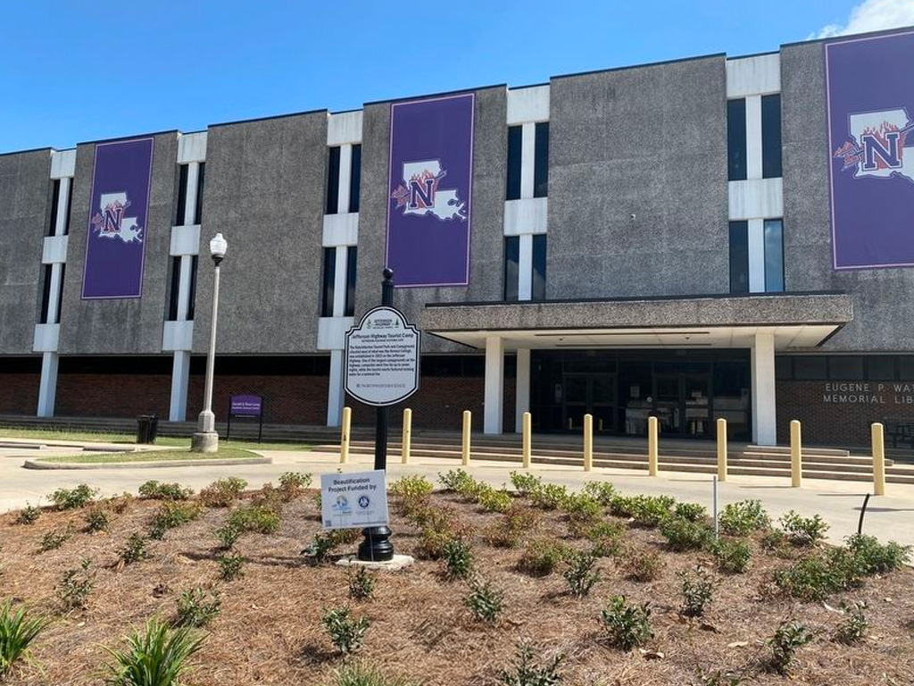Eugene P Watson Memorial LIbrary Front View