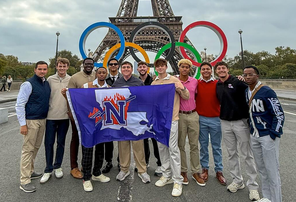 NSU students visit Paris