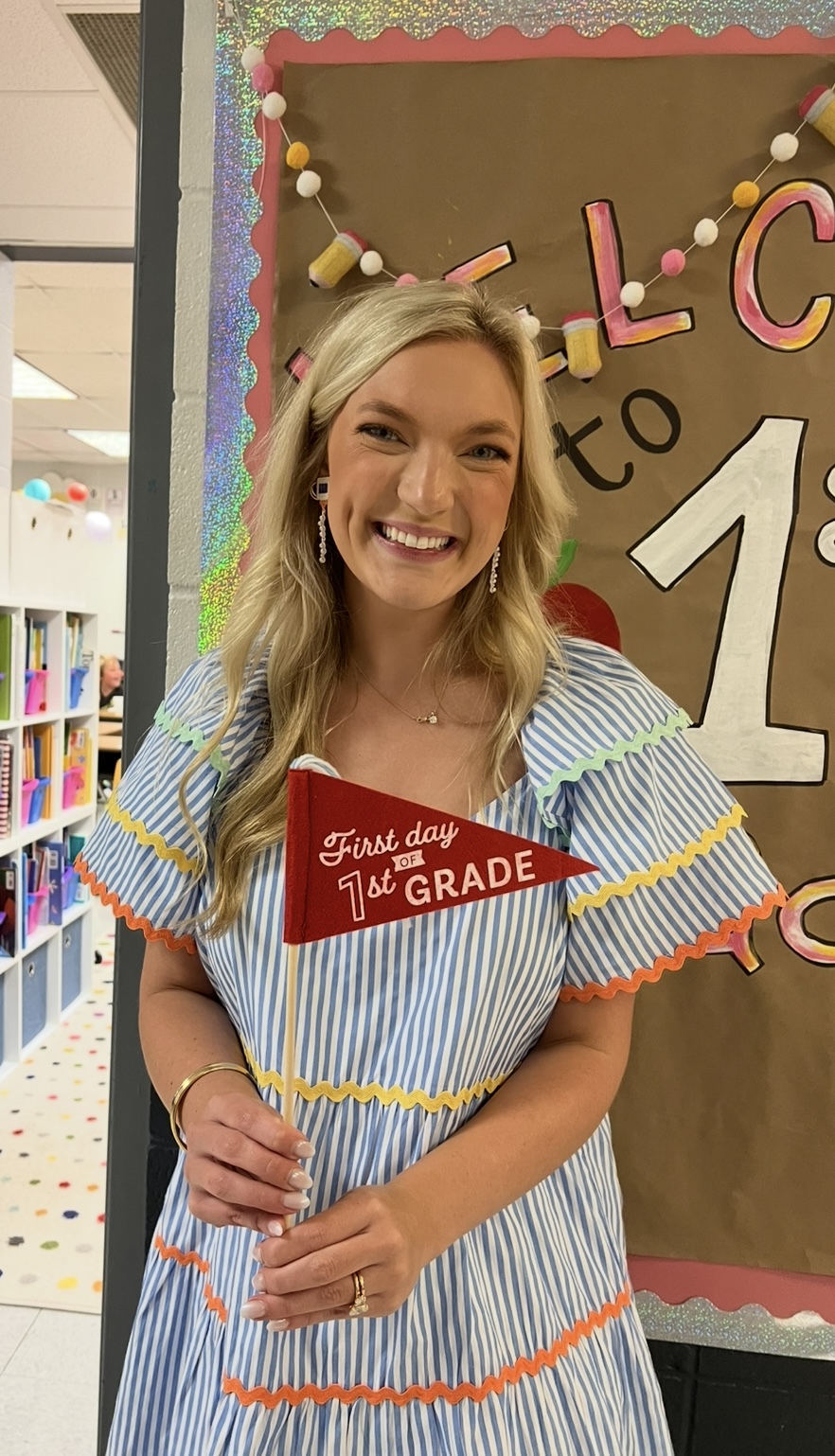 Natalee Cook headshot