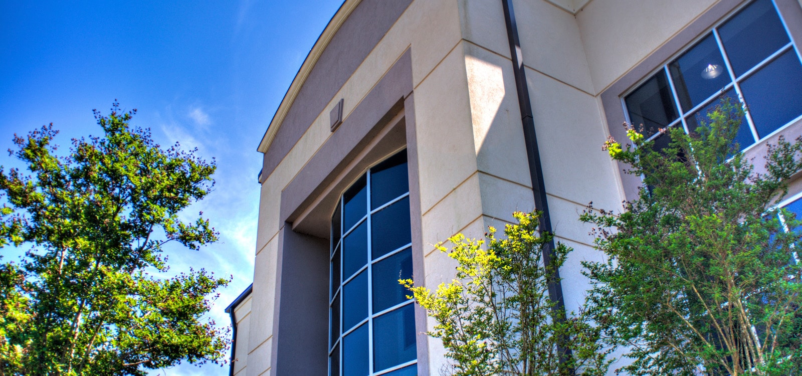 Front entrance of the WRAC (Dr. Randall J. Webb Wellness, Recreation and Activity Center)