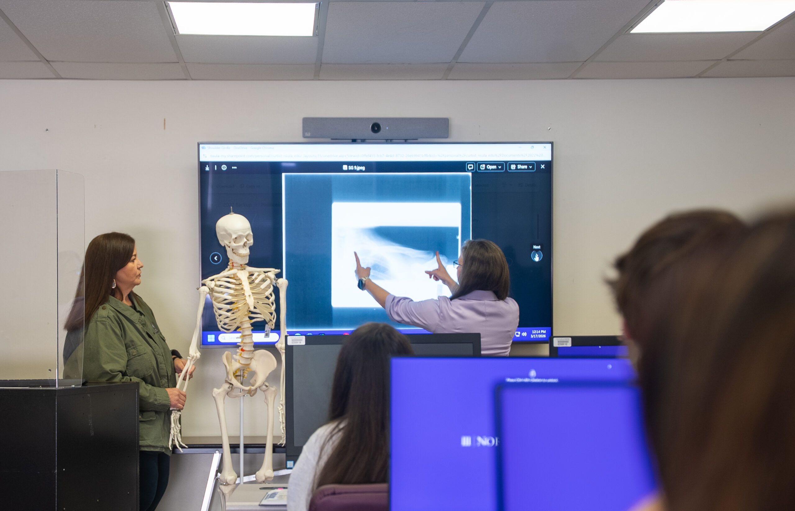 anatomy lecture with instructors