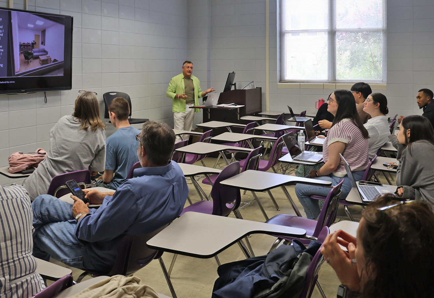 Visiting scholar Professor Jose Emiliano Ramirez Garcia presented a lecture to a “Techniques in Interviewing” Social Work 3180 class this week at Northwestern State. Ramirez Garcia is a professor at the University of Alicante, Spain, who focuses on social, mental and community well-being. At NSU, he will research ideations of suicide among college students in a collaboration with NSU’s Departments of Social Work and the Computer information Systems program.